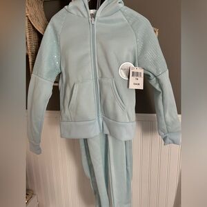 Girls matching set with sequence on arms and legs